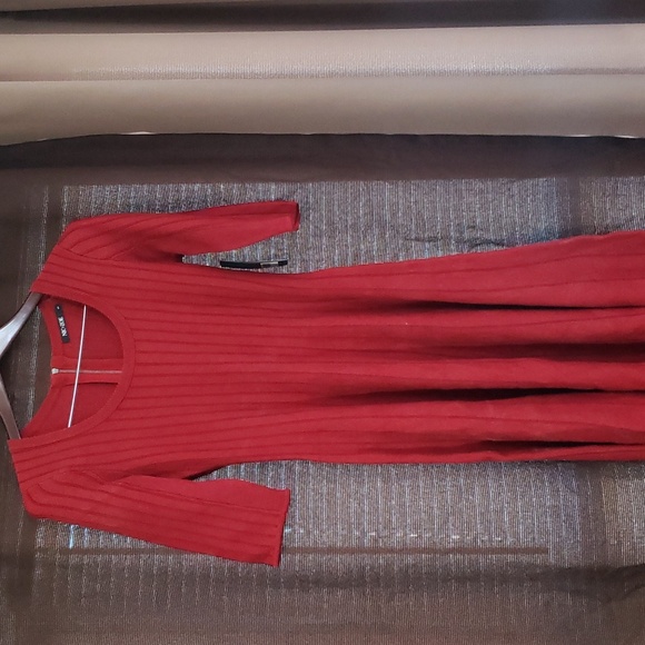 Nic+Zoe Red Dress - #9 Gifted to Kia - Picture 2 of 7